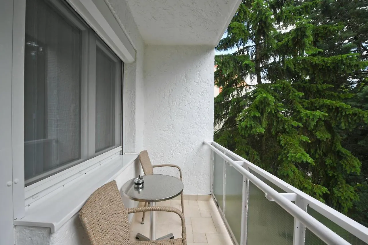Vicente'S Apartment Eger 0*,